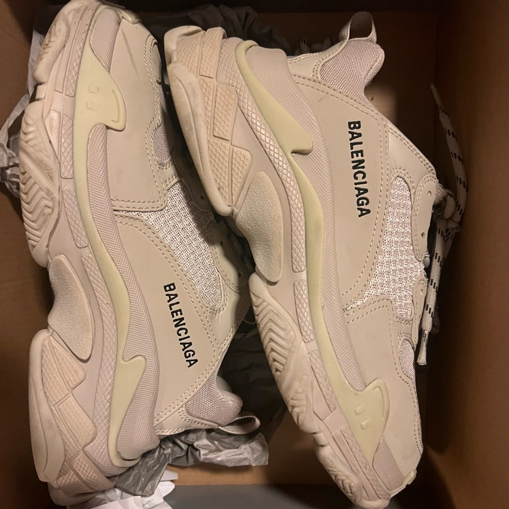 Balenciage Triple S Sneakers in Beige